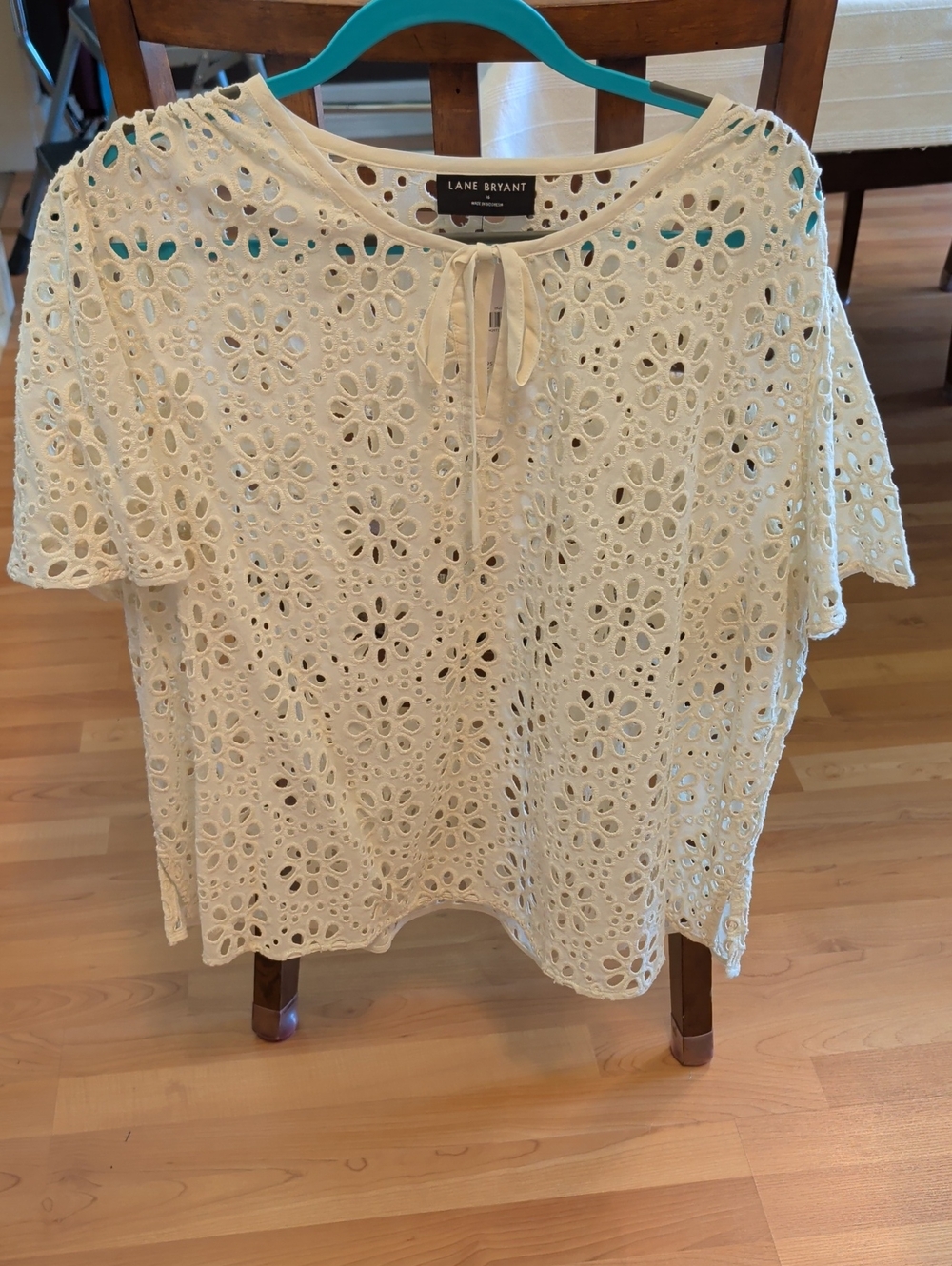 Lane Bryant Cream Eyelet Tie-Front Short Sleeve Tunic